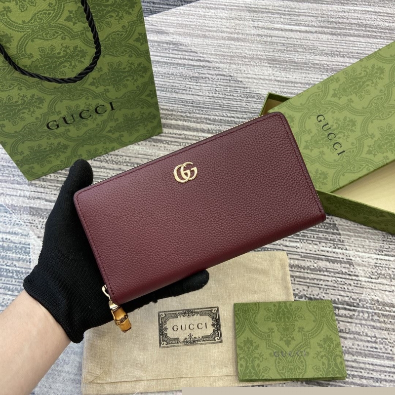 G*u*i wallets & purse
